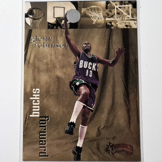 Glenn Robinson 1998 Skybox Thunder #4 NBA Basketball Milwaukee Bucks Good Sleeved