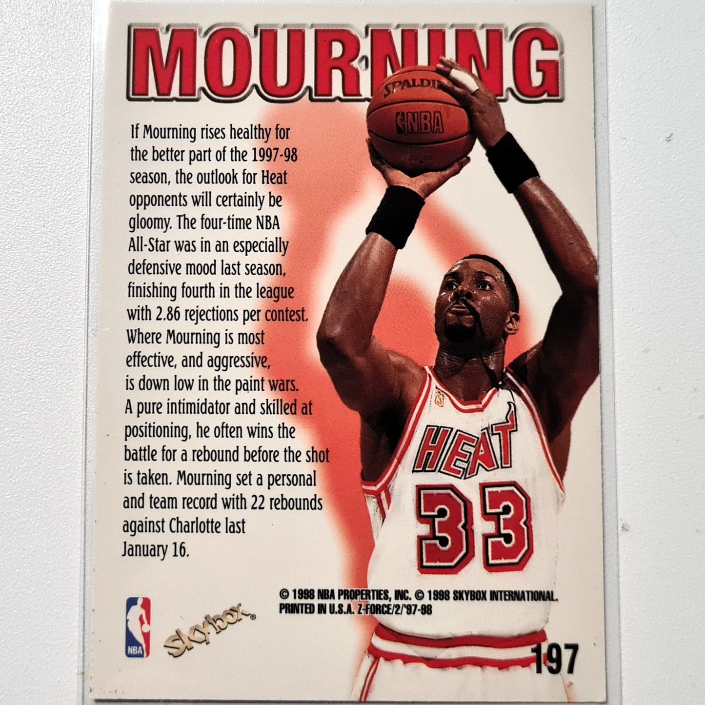 Alonzo Mourning 1998 Skybox Z-Force #197 NBA Basketball Miami Heat Excellent Sleeved