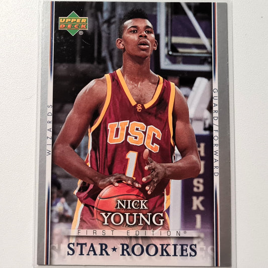 Nick Young 2007–08 Upper Deck First Edition Star Rookies Rookie RC #216 NBA Basketball USC/Washington Wizards mit hervorragenden Ärmeln