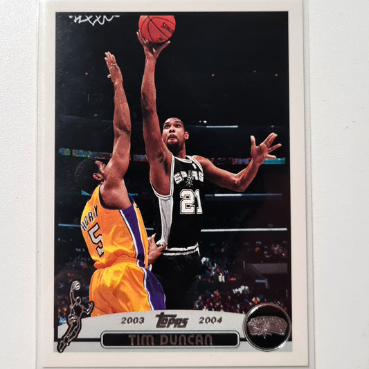 Tim Duncan 2003 2004 Topps #21 NBA Basketball San Antonio Spurs Ausgezeichnete Ärmel