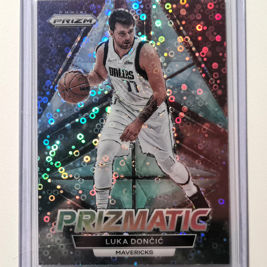 2022-23 Panini Prizm Prizmatic Fast Break Disco-Einsatz #16 NBA Basketball Dallas Mavericks Mint mit Ärmeln