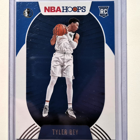 Tyler Bey 2020-21 Panini Hoops #220 NBA Basketball Dallas Mavericks Mint mit Ärmeln