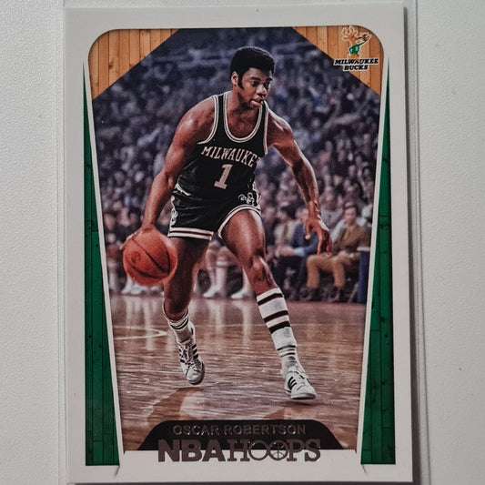 Oscar Robertson 2018-19 Panini Hoops #289 NBA Basketball Milwaukee Bucks Ausgezeichnete Ärmel