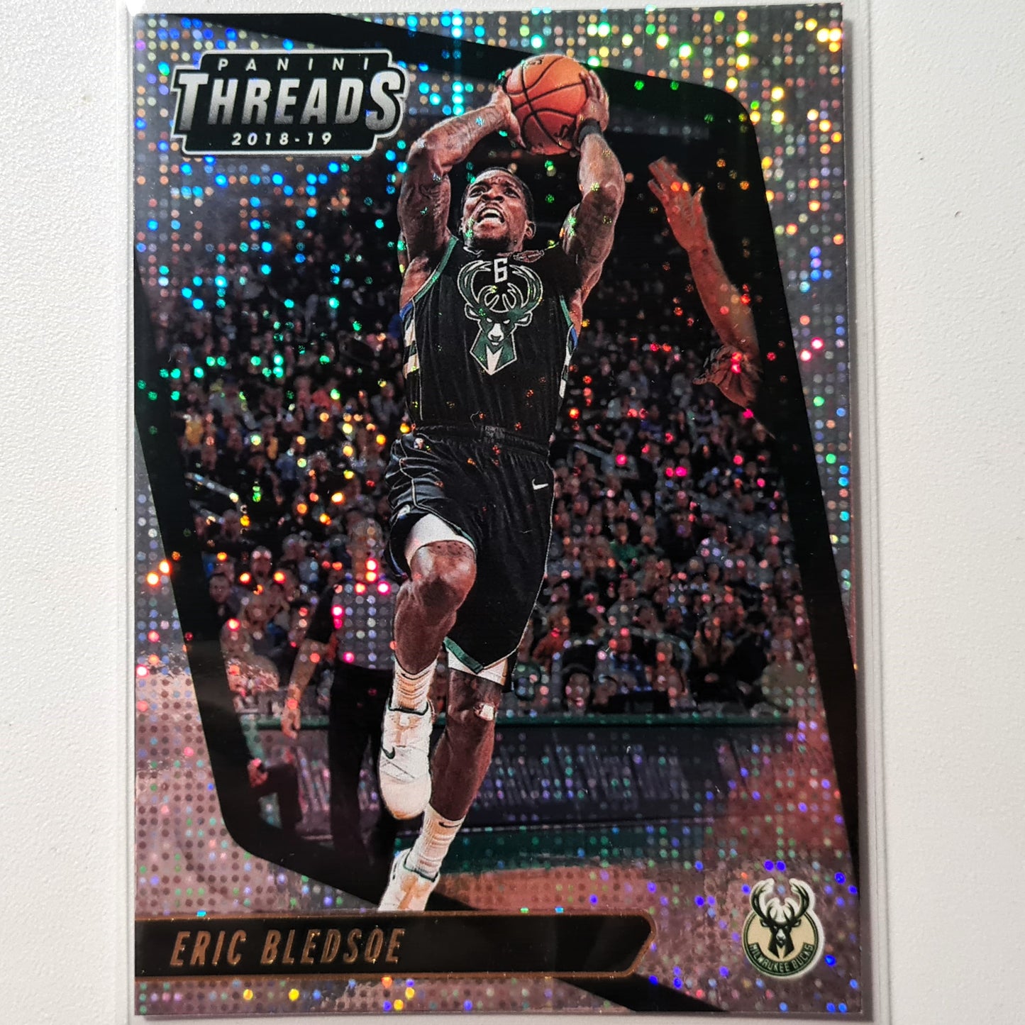 Eric Bledsoe 2018-19 Panini Threads Dazzle holo rare  #7 NBA Basketball Milwaukee Bucks Excellent/Mint sleeved