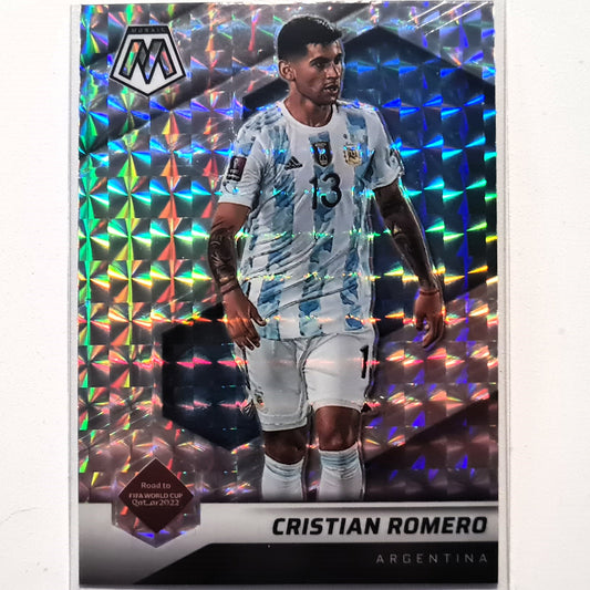 Cristian Romero 2022-23 Panini Mosaic Fifa road to the world cup Prizm #13 Soccer Argentina Excellent-Mint Sleeved