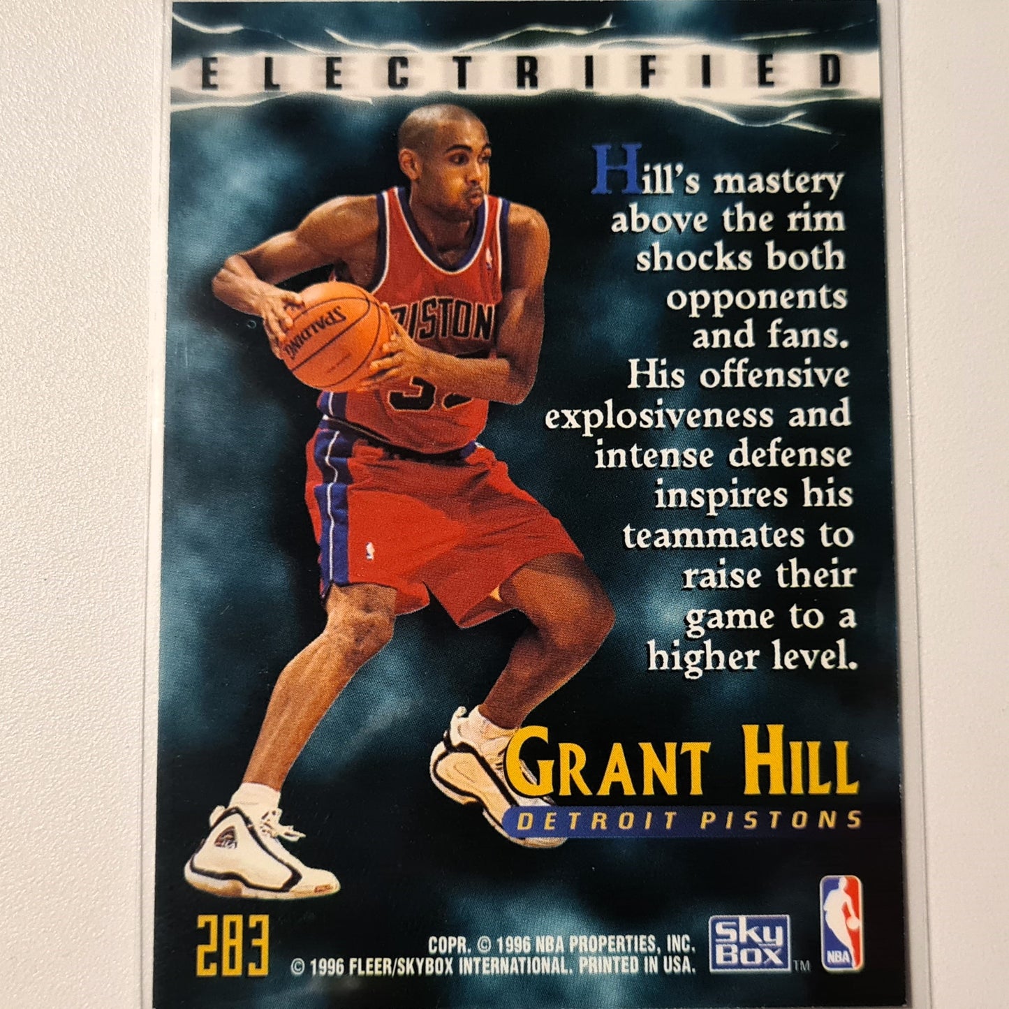 Grant Hill 1996 Skybox Electrified Einsatz #283 NBA Basketball Detroit Pistons Excellent Sleeved