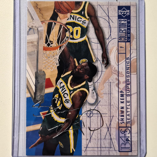 Shawn Kemp 1994 Upper-Deck-Blaupause für Erfolg, silberne Signatureinlage Nr. 396 Basketball Seattle Supersonics Excellent Sleeved