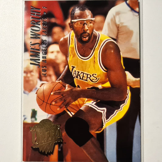 James Worthy 1994 Fleer Ultra 94-95 #92 NBA Basketball LA Lakers Excellent Sleeved