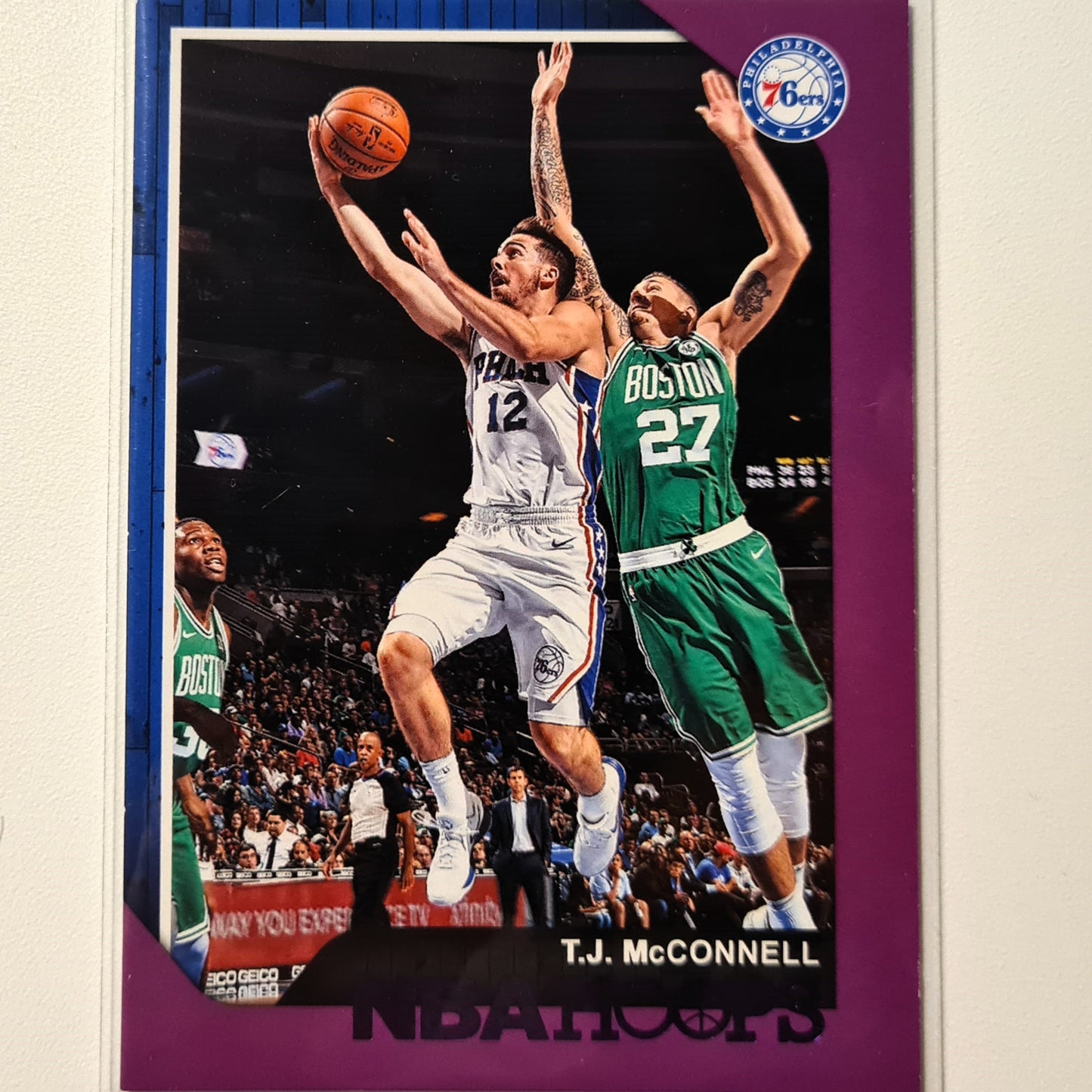 TJ McConnell 2018-19 Panini Hoops seltene lila Ausgabe Nr. 226 NBA Basketball Philadelphia 76ers gut – sehr gut mit Ärmeln