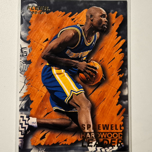 Latrell Sprewell 1996 Fleer 96-97 Hardwood Leader #128 NBA Basketball Golden State Warriors, ausgezeichnet, neuwertig, mit Ärmeln