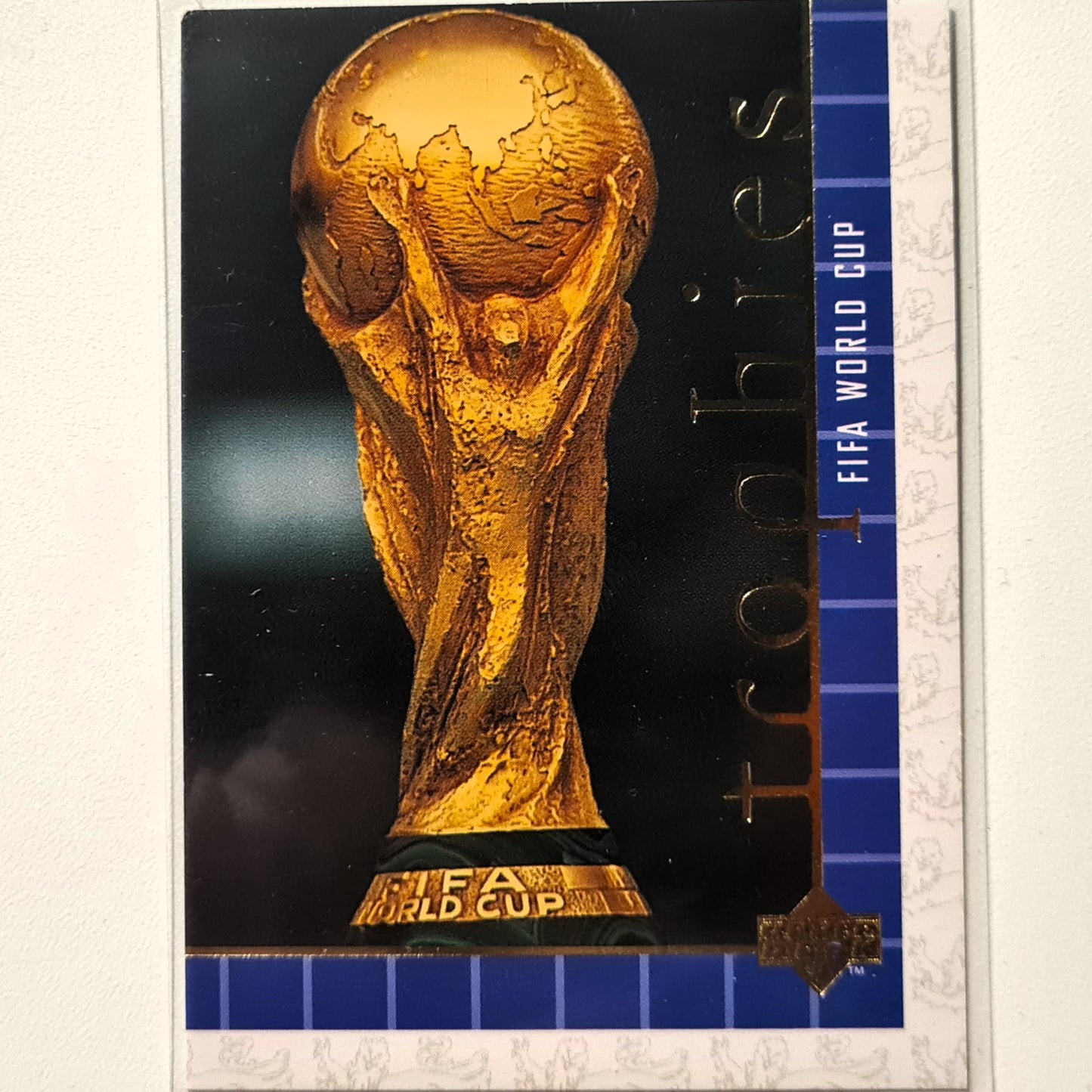 Fifa World Cup 1997 Upper Deck England Soccer Trophies #80 England World Cup Gute Ärmel