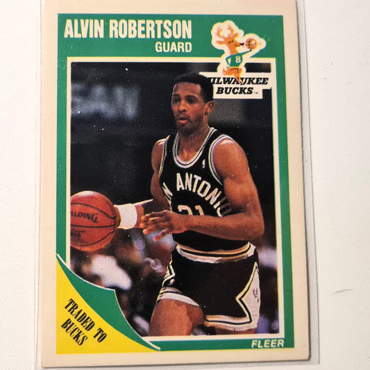 Alvin Robertson 1989 Fleer #90 NBA Basketball Milwaukee Bucks Very good sleeved