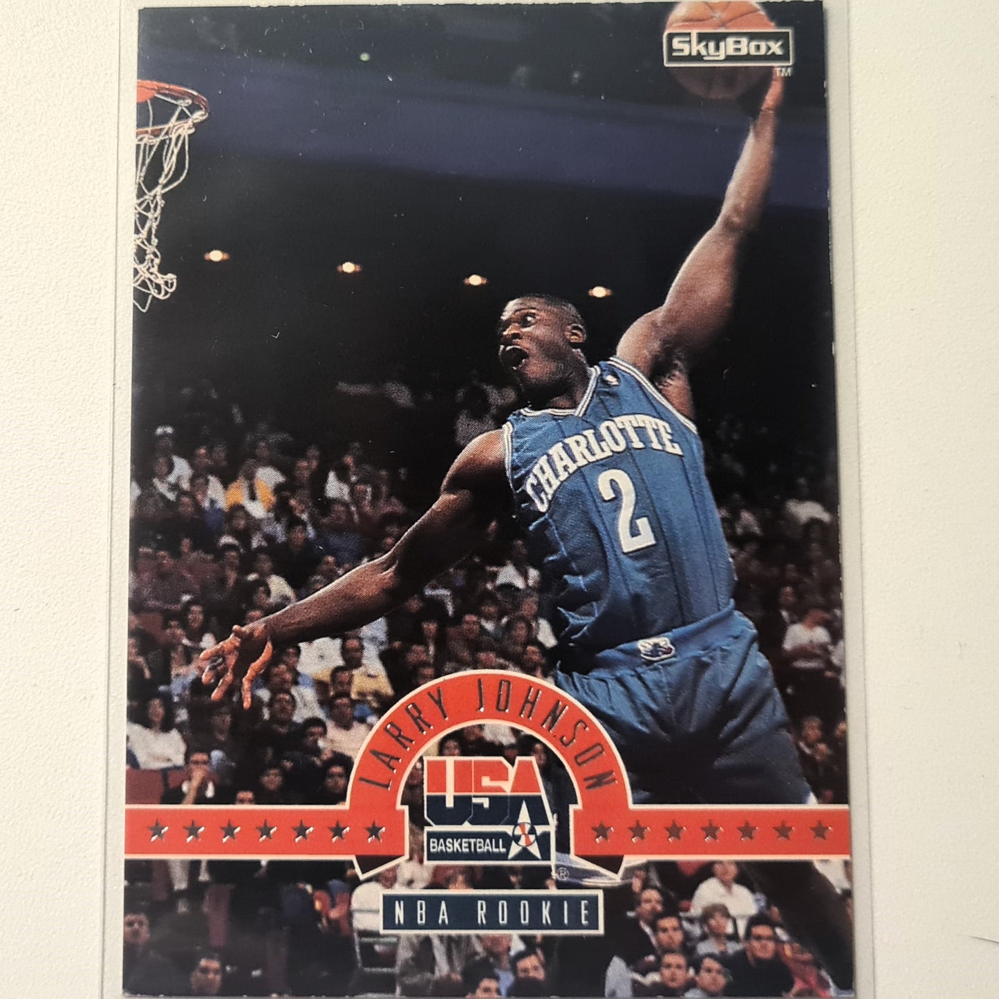 Larry Johnson 1994 Skybox USA Basketball NBA Rookie #8 NBA Basketball Charlotte Hornets Sehr gute Ärmel