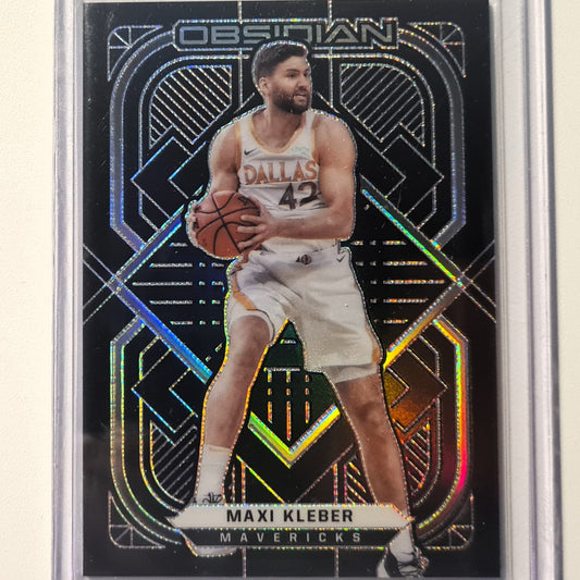 Maxi Kleber 2020-21 Panini Obsidian holo refractor #16 NBA Basketball Dallas Mavericks Excellent/Mint Sleeved