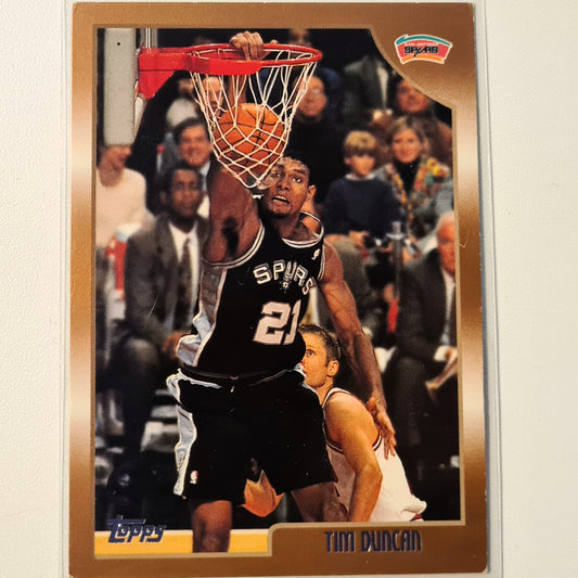 Tim Duncan 1998 Topps #49 NBA Basketball San Antonio Spurs mittelmäßig/gutärmelig