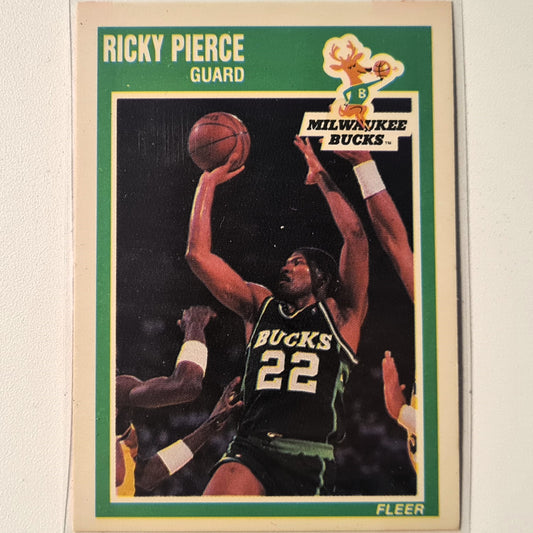 Ricky Pierce 1989 Fleer #88 NBA Basketball Milwaukee Bucks, sehr gute/ausgezeichnete Ärmel