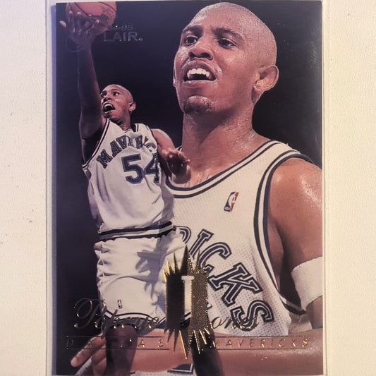 Popeye Jones 1994 Fleer Flair 94-95 #201 NBA Basketball Dallas Mavericks Ausgezeichnete Ärmel