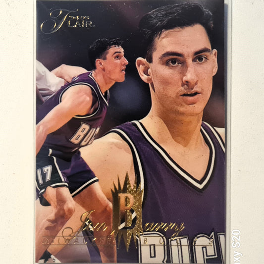 Jon Barry 1994 Fleer Flair 94-95 #84 NBA Basketball Detroit Pistons Milwaukee Bucks Ausgezeichnete Ärmel