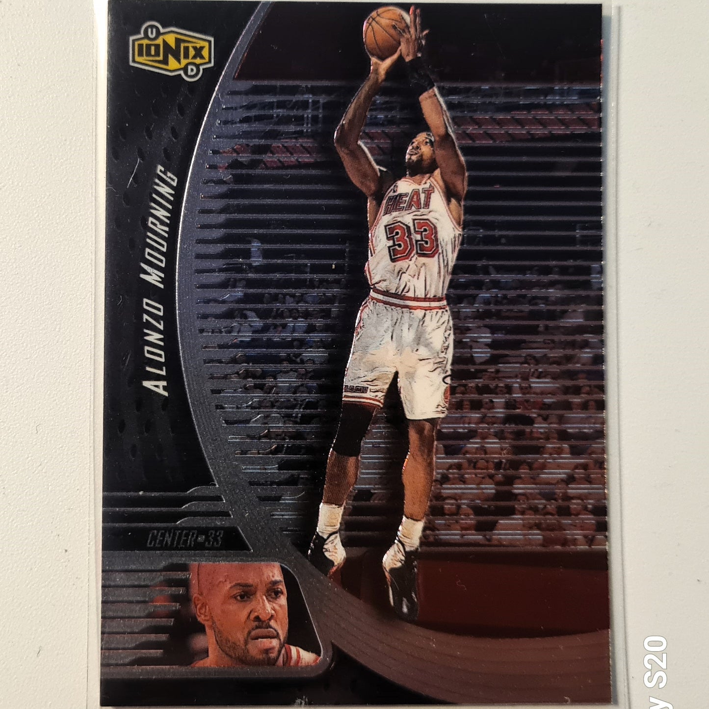 Alonzo Mourning 1999 Upper-Deck Ionix  #34 NBA Basketball Miami Heat Excellent sleeved