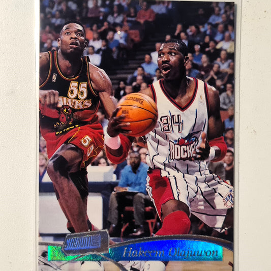 Hakeem Olajuwon 1997 Topps stadium club #39 NBA Basketball Houston Rockets Excellent Sleeved