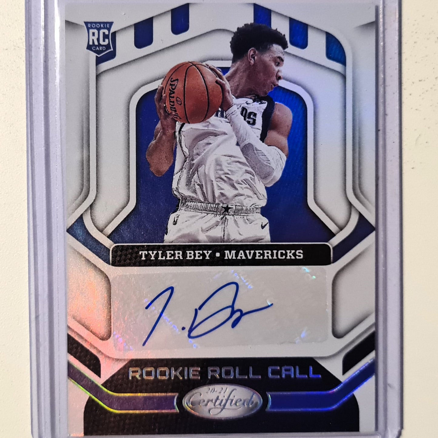 Tyler Bey 2020-21 Panini Certified Rookie roll call Auto RR-BEY NBA Basketball Dallas Mavericks mint Sleeved