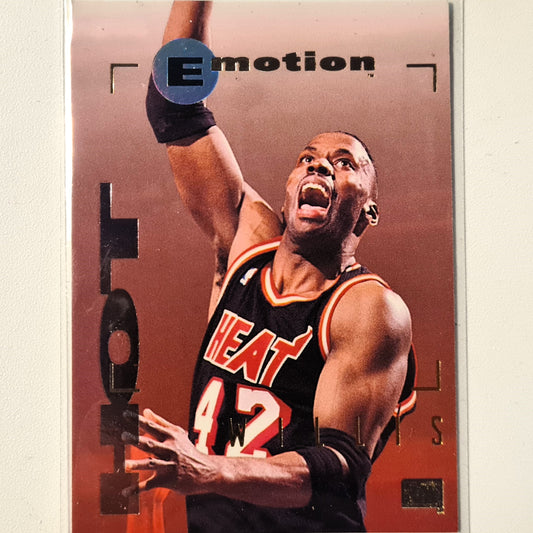 Kevil Mills 1995 Skybox Emotion Hot #52 NBA Basketball Miami Heat Excellent sleeved