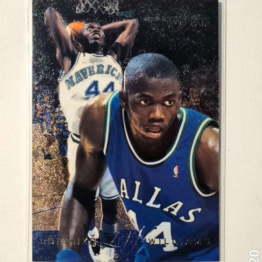 Lorenzo Williams 1995 Fleer Flair 95-96 #29 NBA Basketball Dallas Mavericks Excellent Sleeved