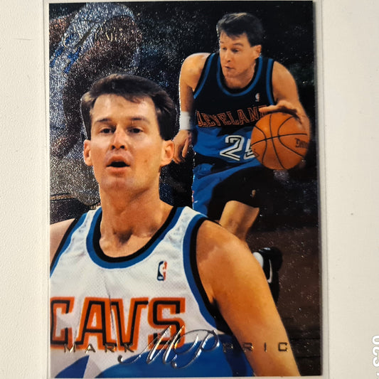 Mark Price 1995 Fleer Flair 95-96 #23 NBA Basketball Cleveland Cavaliers Excellent Sleeved