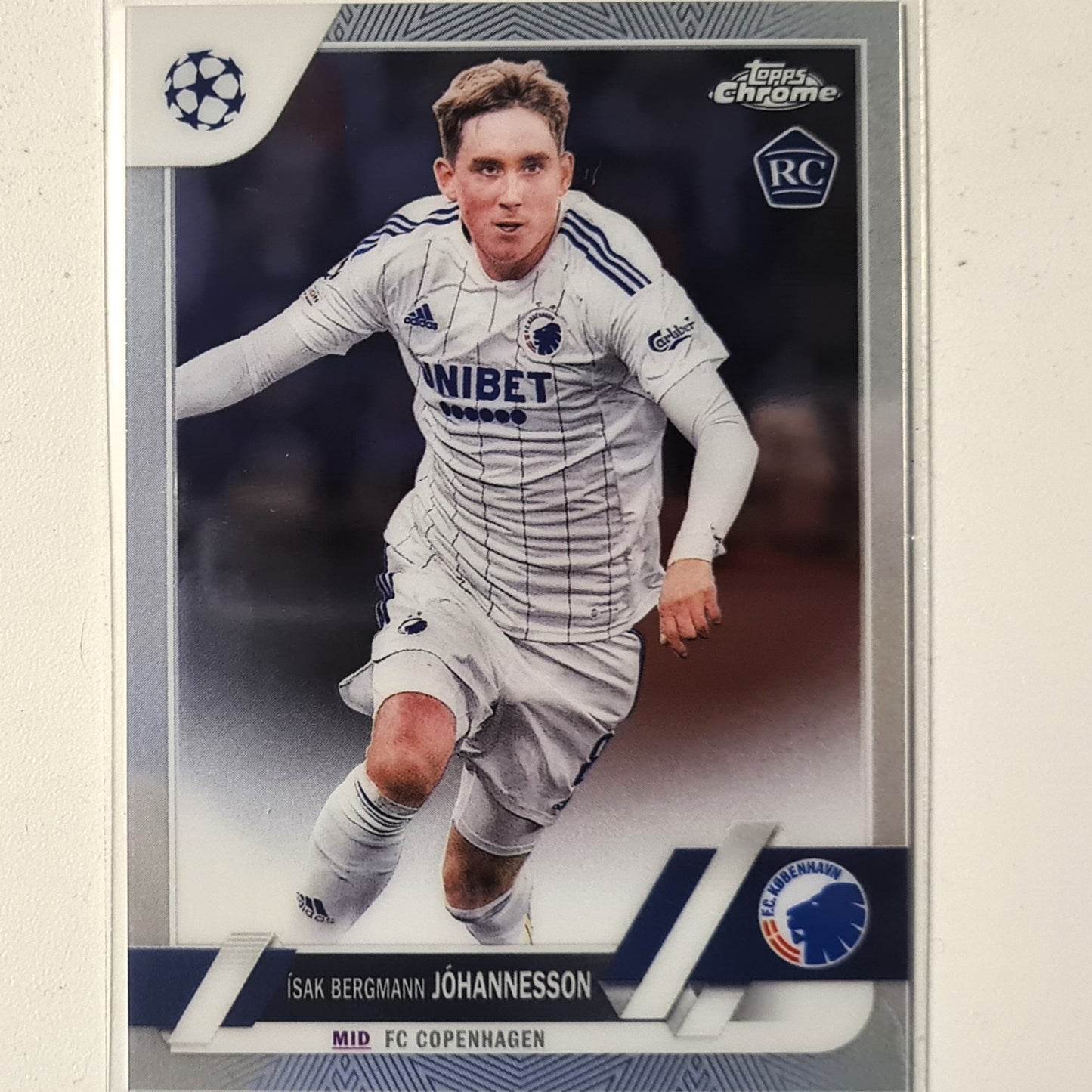 Isak Bergmann Johannesson 2023 Topps Chrome Champions League Rookie RC #189 Soccer football Copenhagen Excellent/mint sleeved