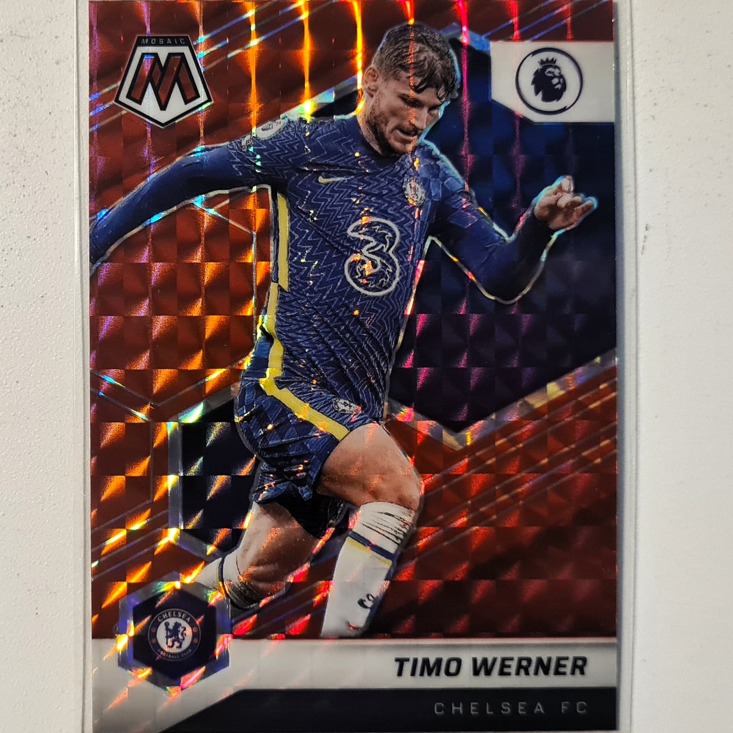 Timo Werner 2021-22 Panini Mosaic premier league red prizm holo #9 Soccer Football Chelsea excellent/mint Sleeved