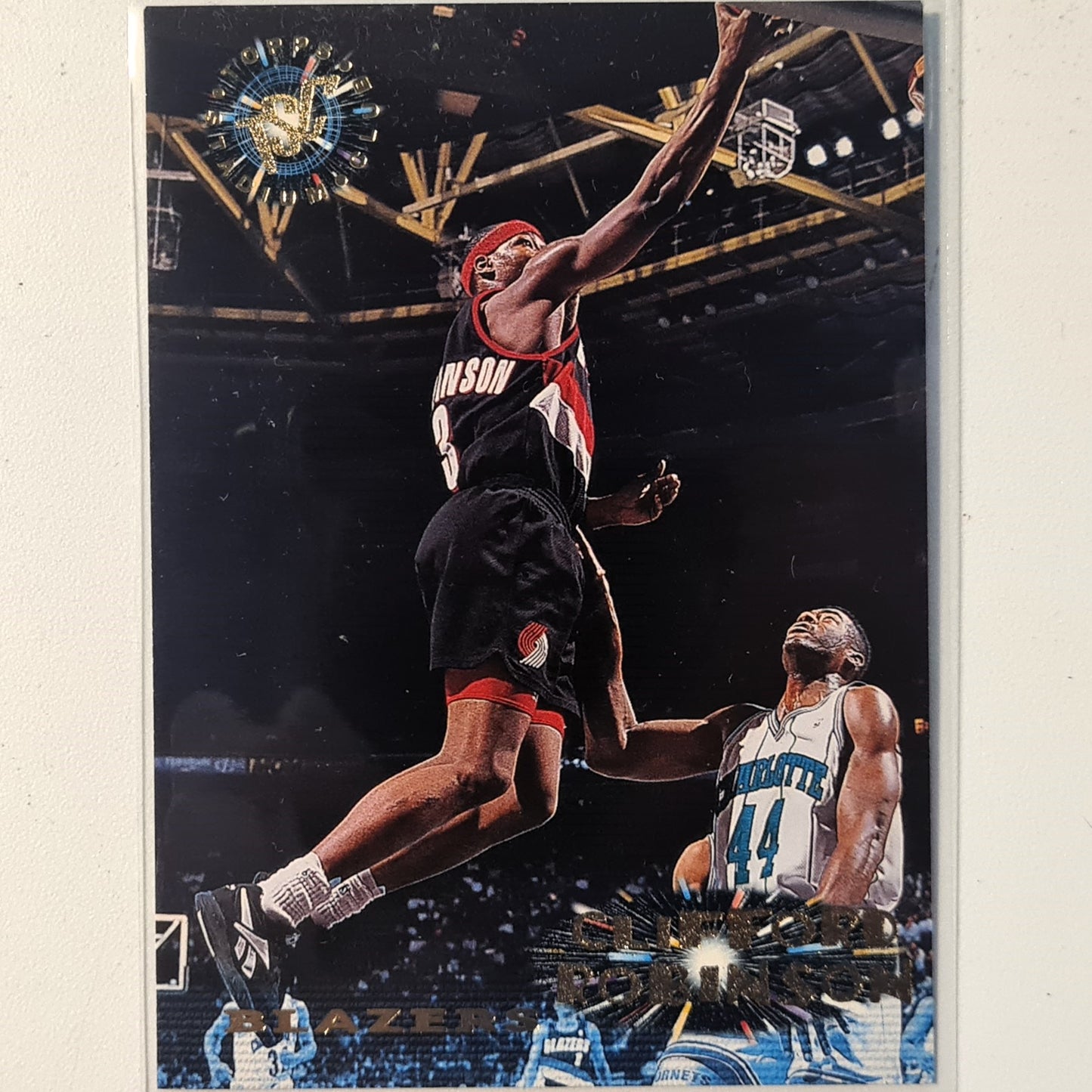 Clifford Robinson 1996 Topps Stadium Club #211 NBA Basketball Portland trail blazers Excellent Sleeved