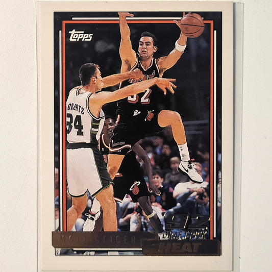 Matt Geiger 1993 Topps Draft Pick 92 Rookie RC gold variant #322 NBA Basketball Miami Heat excellent Sleeved