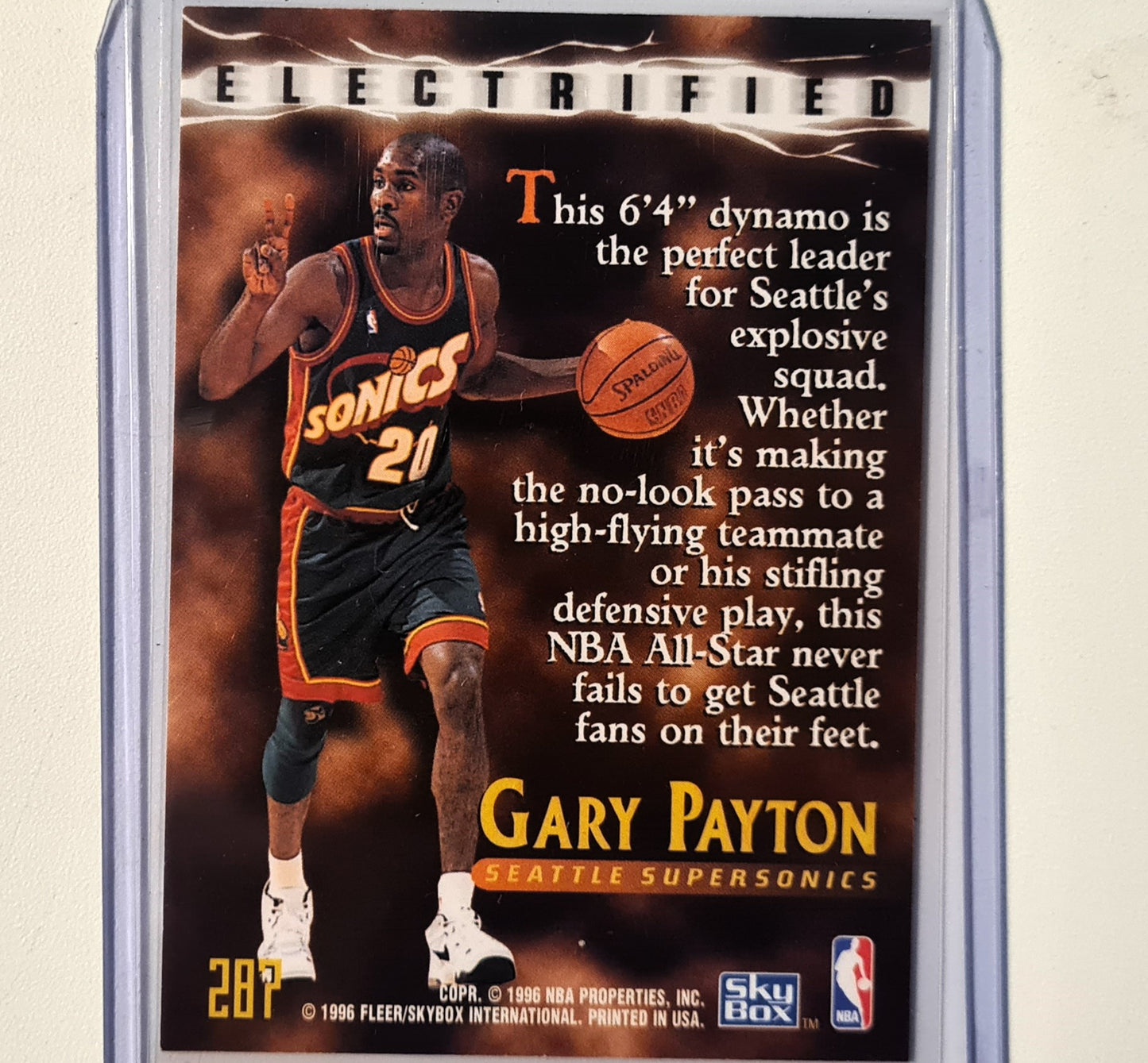 Gary Payton 1996 Fleer Skybox Electrified #287 Seattle Super Sonics excellent Sleeved