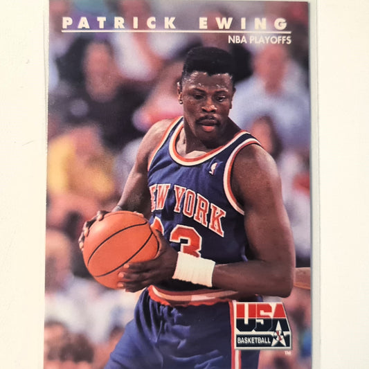 Patrick Ewing 1992 skybox USA basketball shooting #24 NBA Basketball New York Knicks excellent Sleeved