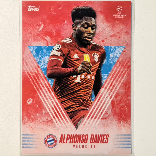 Alphonso Davies 2021 Topps Alphonso Davies curated set Velocity Football Bayern Munich Excellent-Mint Sleeved