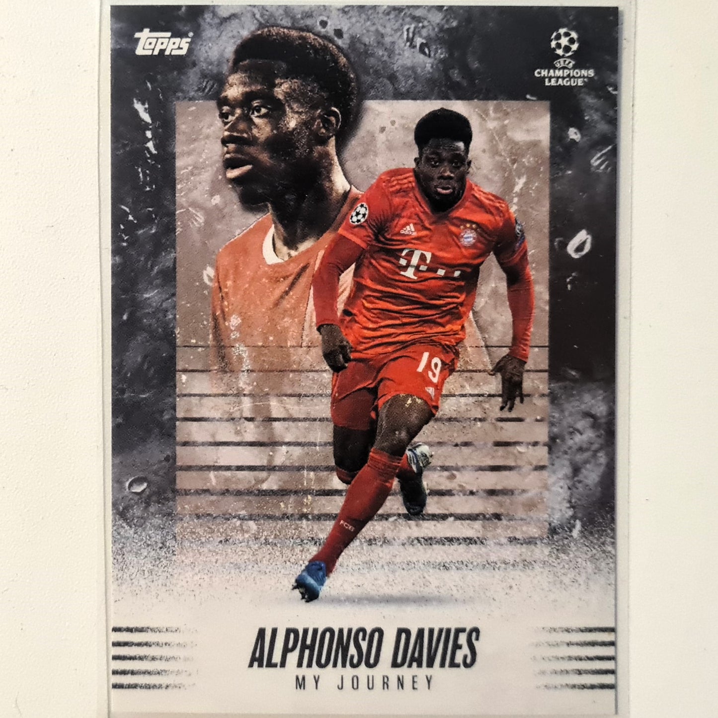 Alphonso Davies 2021 Topps Alphonso Davies curated set my journey Football Bayern Munich Excellent-Mint Sleeved