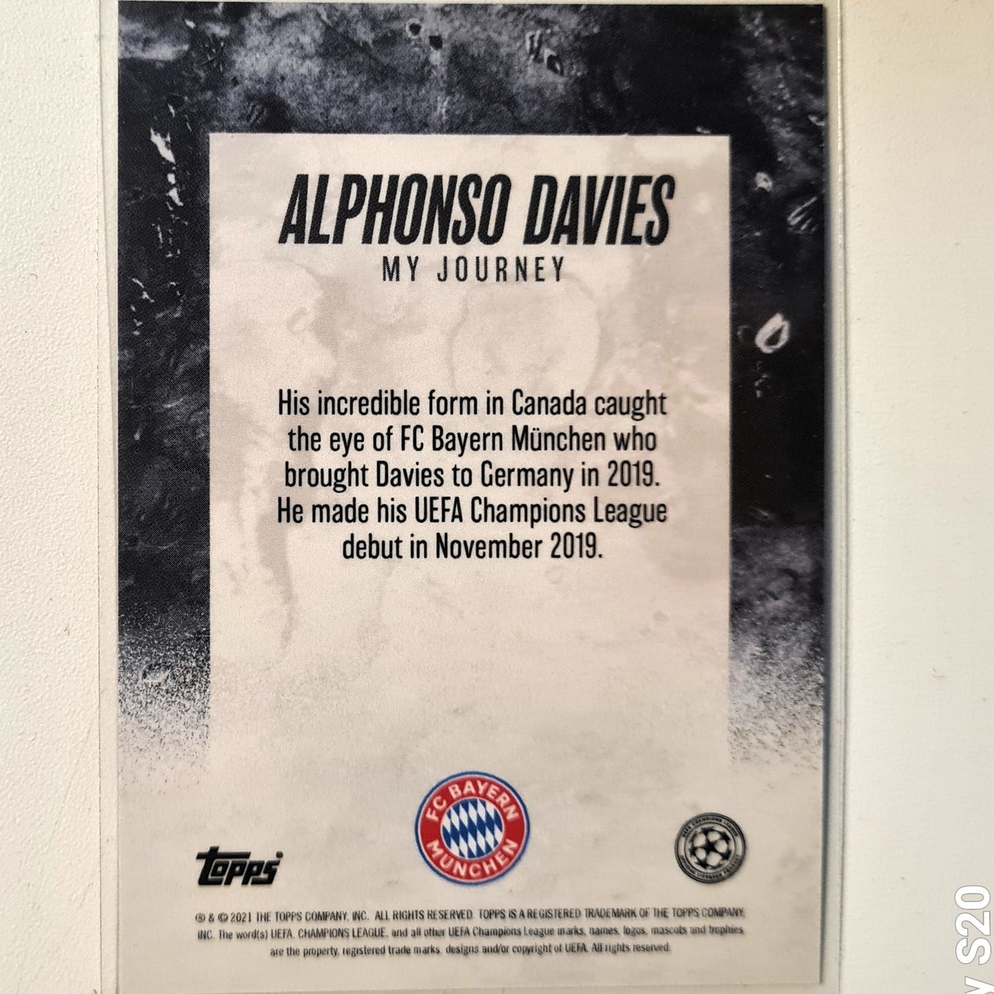 Alphonso Davies 2021 Topps Alphonso Davies Curated set my journey Soccer Football Bayern Munich Excellent-Mint Sleeved