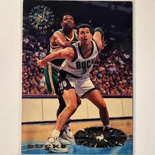 Marty Conlon 1995 Topps Stadium club #136 NBA Basketball Milwaukee Bucks very good sleeved