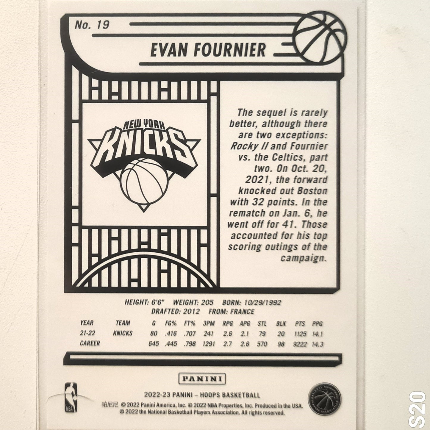 Evan Fournier 2022-23 Panini NBA Hoops #19 NBA Basketball New York Knicks mint sleeved