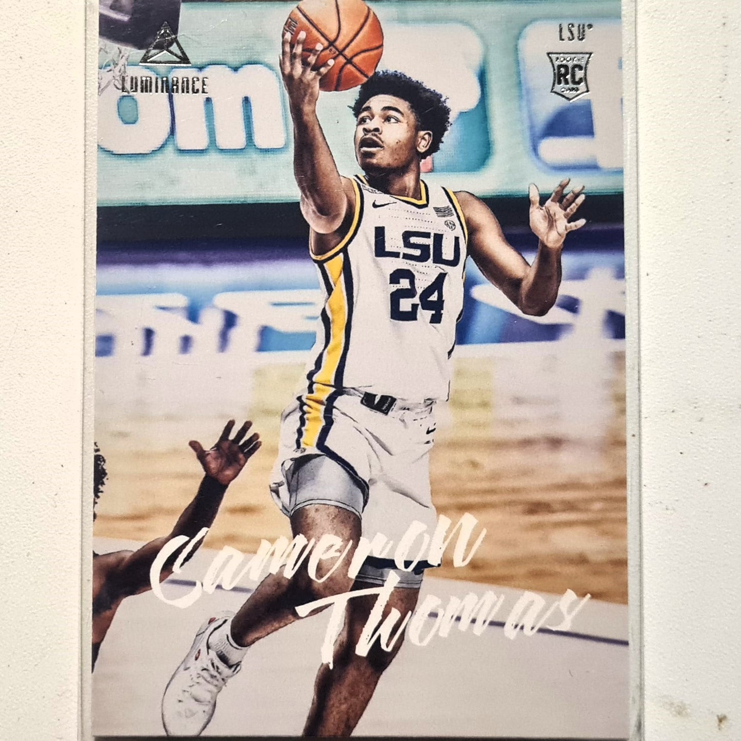 Cameron Thomas 2021 Panini Luminance Draft Picks Rookie RC #90 NBA Basketball LSU/Brooklyn Nets excellent Sleeved