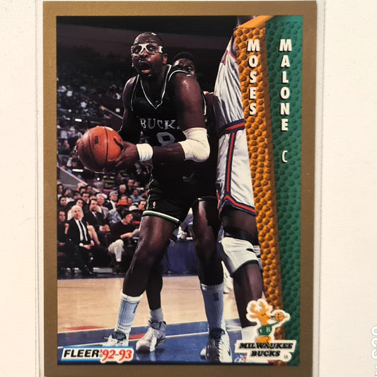 Moses Malone 1992 Fleer 92-93 #127 NBA Basketball Milwaukee Bucks very good Sleeved