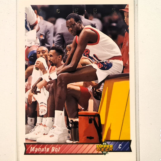 Manute Bol 1992 Upper-Deck #277 NBA Basketball Philadelphia 76ers Excellent Sleeved