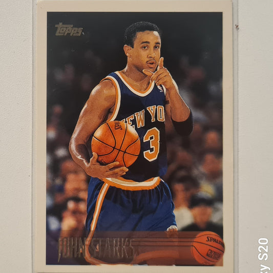 John Starks 1996 Topps #36 NBA Basketball New York Knicks Excellent Sleeved
