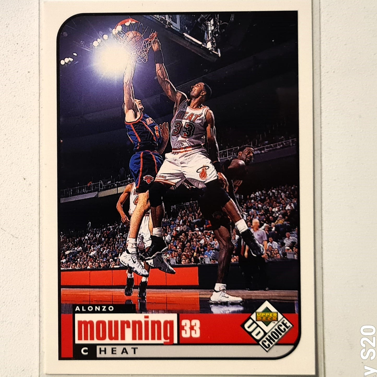 Alonzo Mourning 1998 Upper-Deck #74 NBA Basketball Miami Heat Excellent sleeved