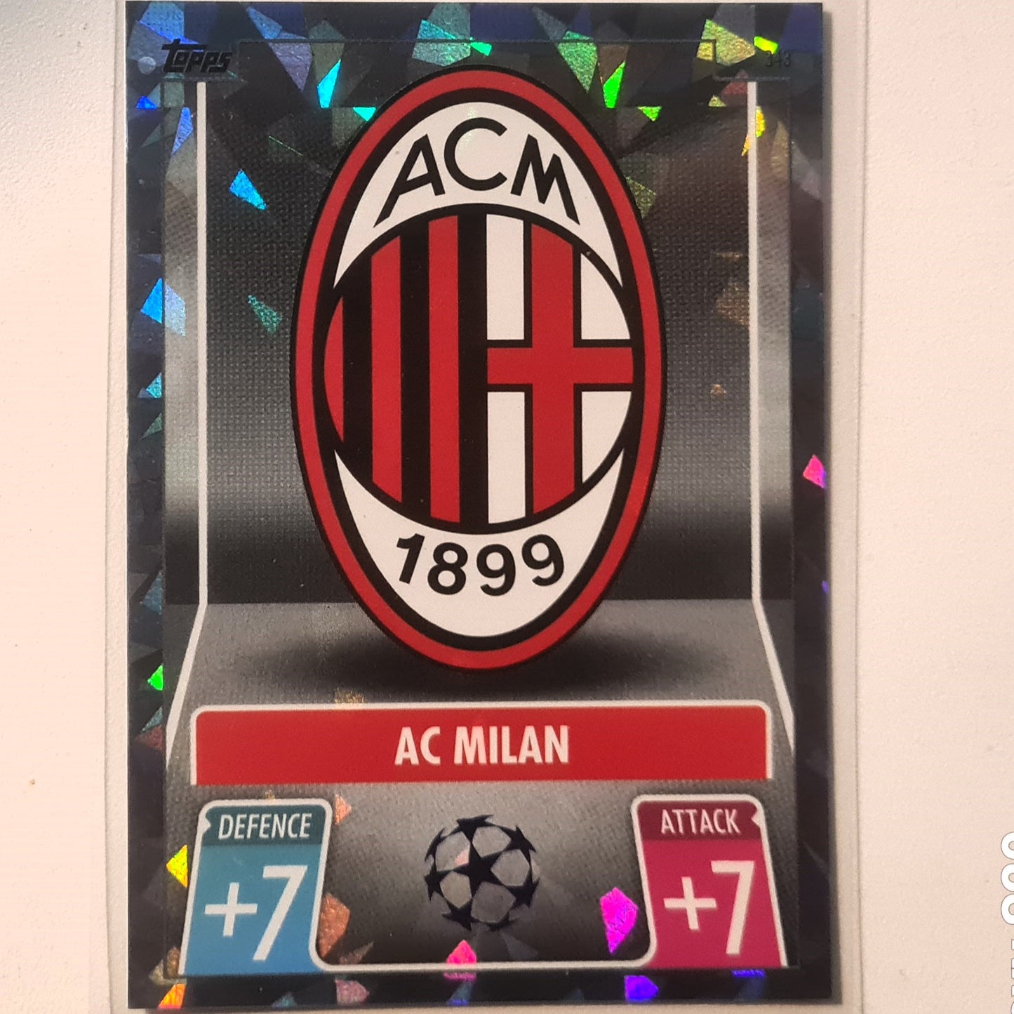 AC MILAN CLUB CREST 2021-22 Topps Match Attax blue cracked ice #343 Soccer Football AC Milas mint Sleeved