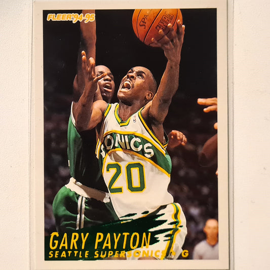 Gary Payton 1995 Fleer 94-95 #220 NBA Basketball Seattle Super Sonics good-very good Sleeved