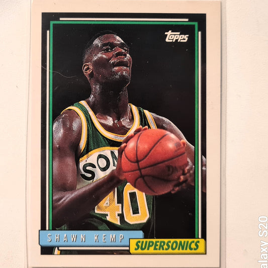 Shawn Kemp 1993 Topps #267 NBA Basketball Seattle Super Sonics Shawn Kemp very good  sleeved