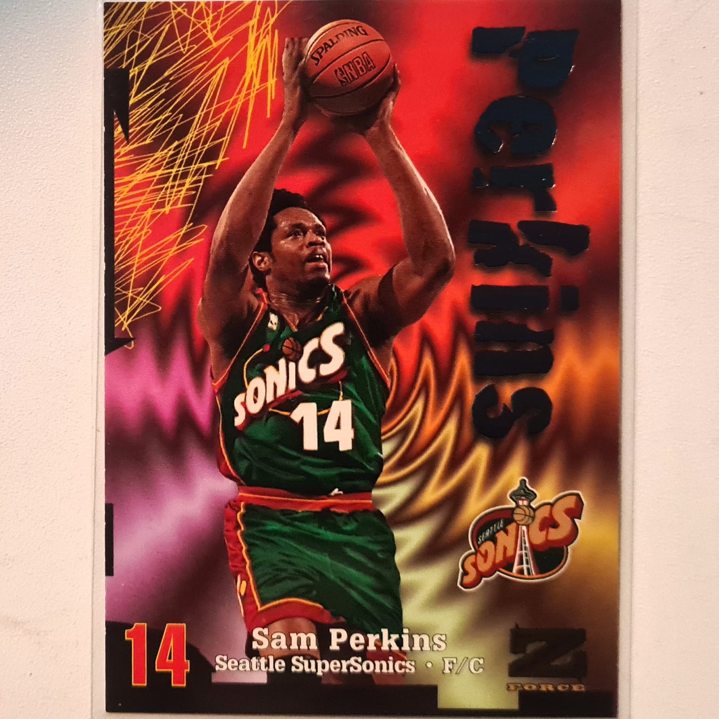 Sam Perkins 1998 Skybox Z-Force #129 NBA Basketball Seattle Super Sonics Excellent sleeved