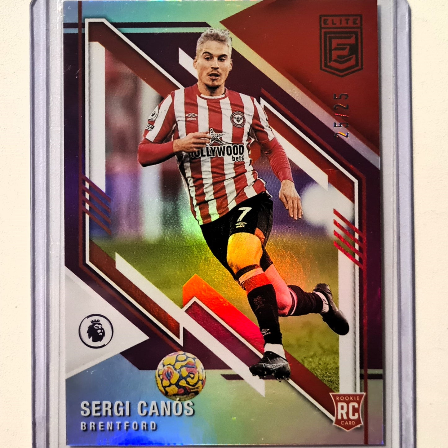 Sergi Canos 2021-22 Panini Donruss Elite Rookie RC refractor numbered 25/25 #25 Soccer Football Brentford Excellent/mint Sleeved