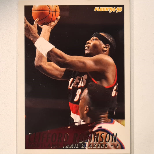 Clifford Robinson 1994 Fleer 94-95 #188 NBA Basketball Portland Trail Blazers good sleeved